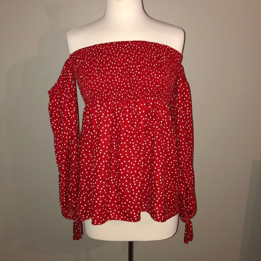 polka dotted strapless shirt